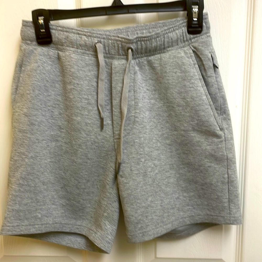 American eagle shorts men’s size xs